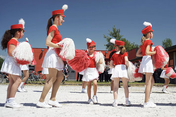 Scuola di majorettes delle delle Majorettes Furlanutes di Madrisio